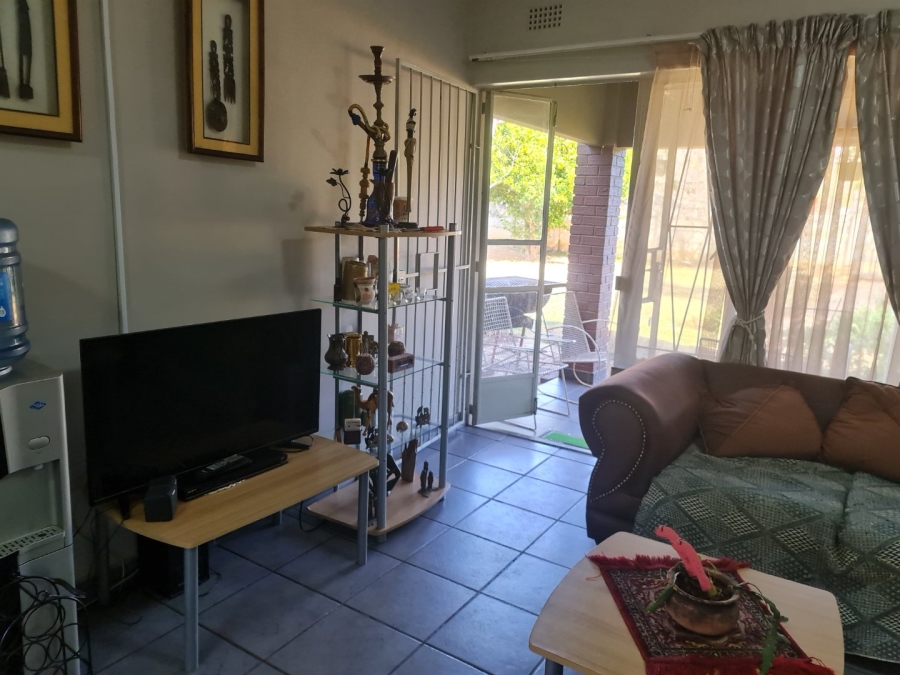 3 Bedroom Property for Sale in Protea Park North West